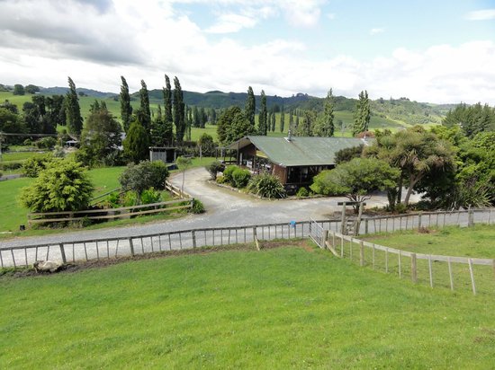 yha-waitomo-juno-hall